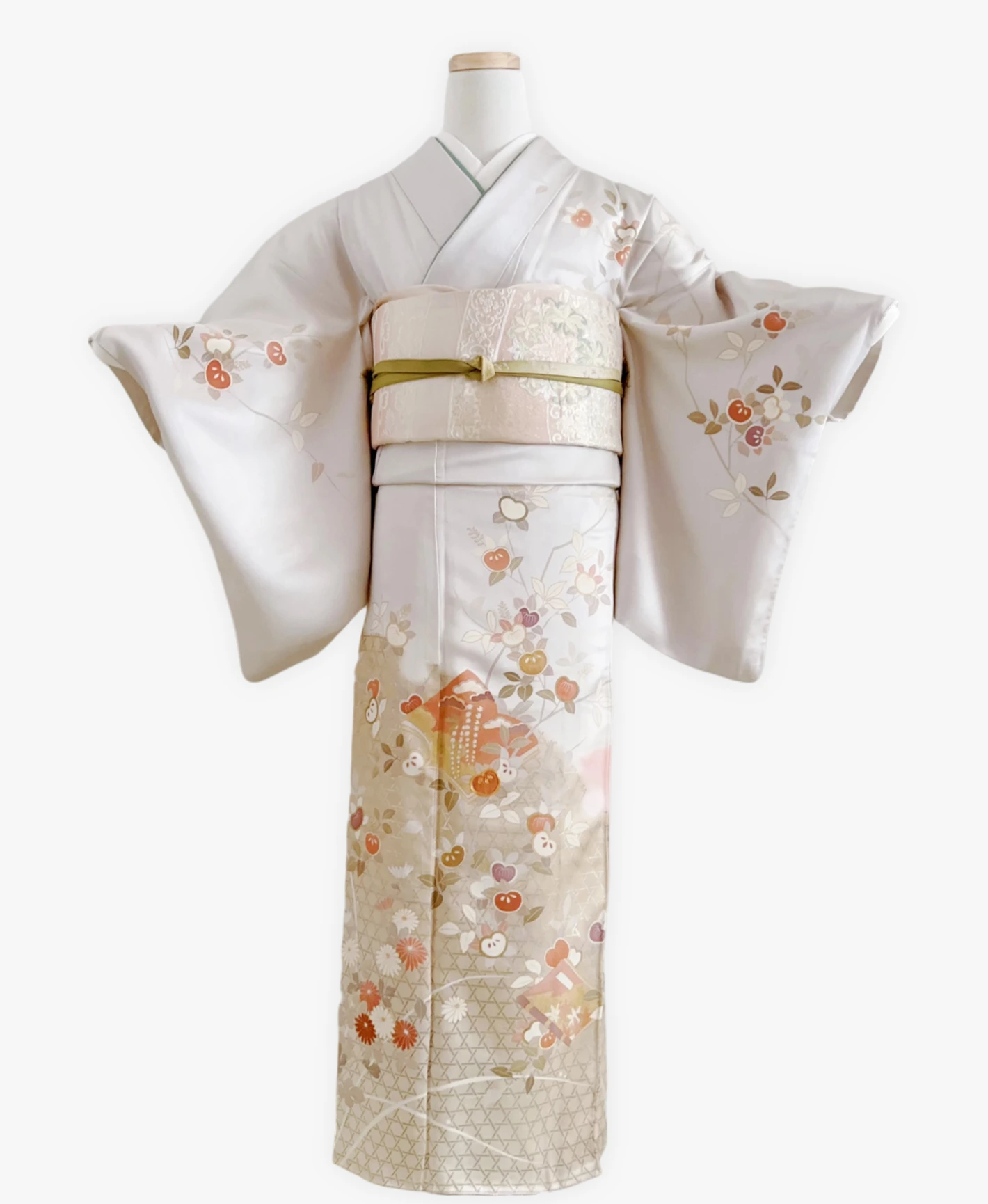 白磁 白系 暈し染め 駒刺繍 金彩 橘 春秋 訪問着レンタル - 画像 1