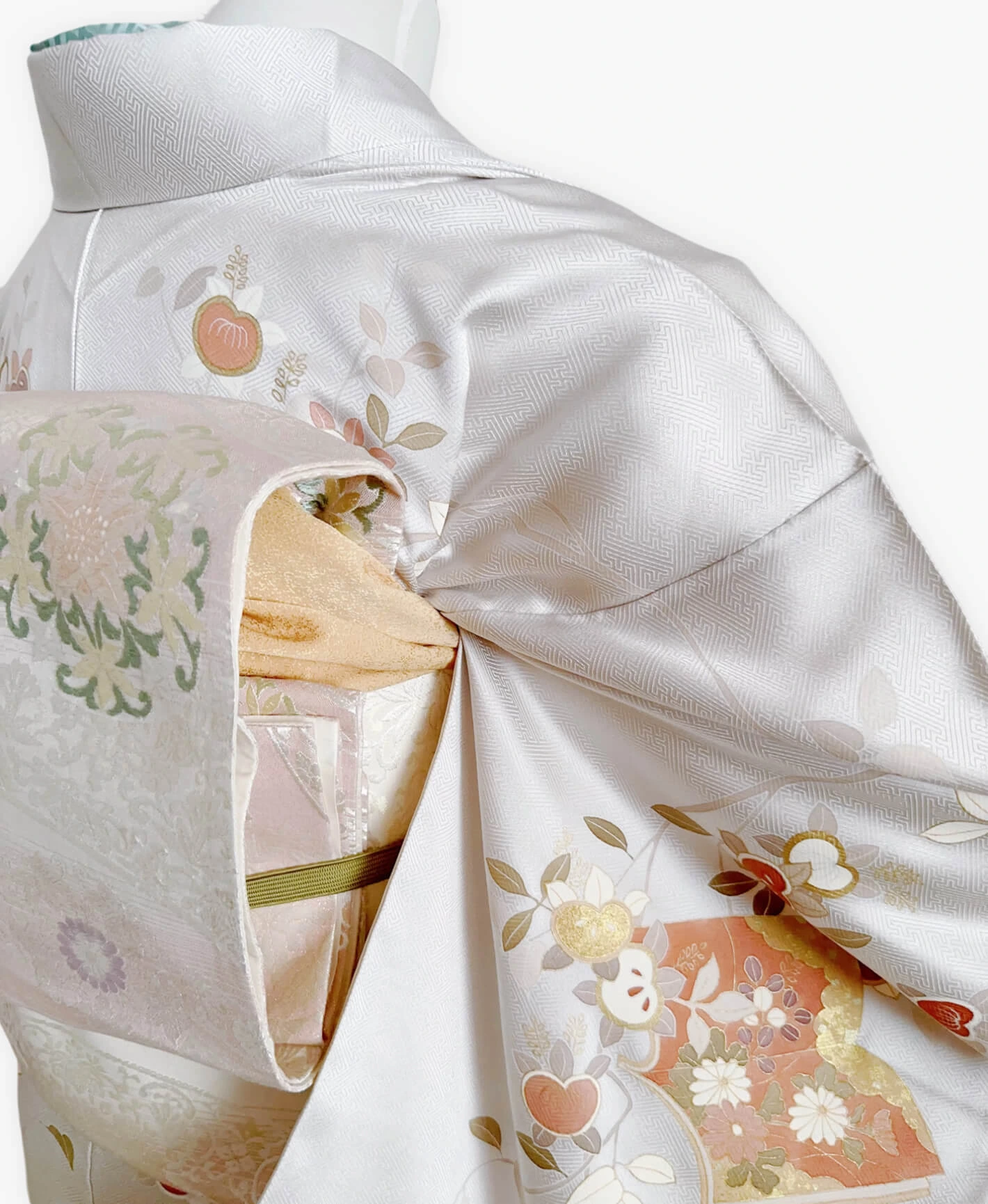 白磁 白系 暈し染め 駒刺繍 金彩 橘 春秋 訪問着レンタル - 画像 4