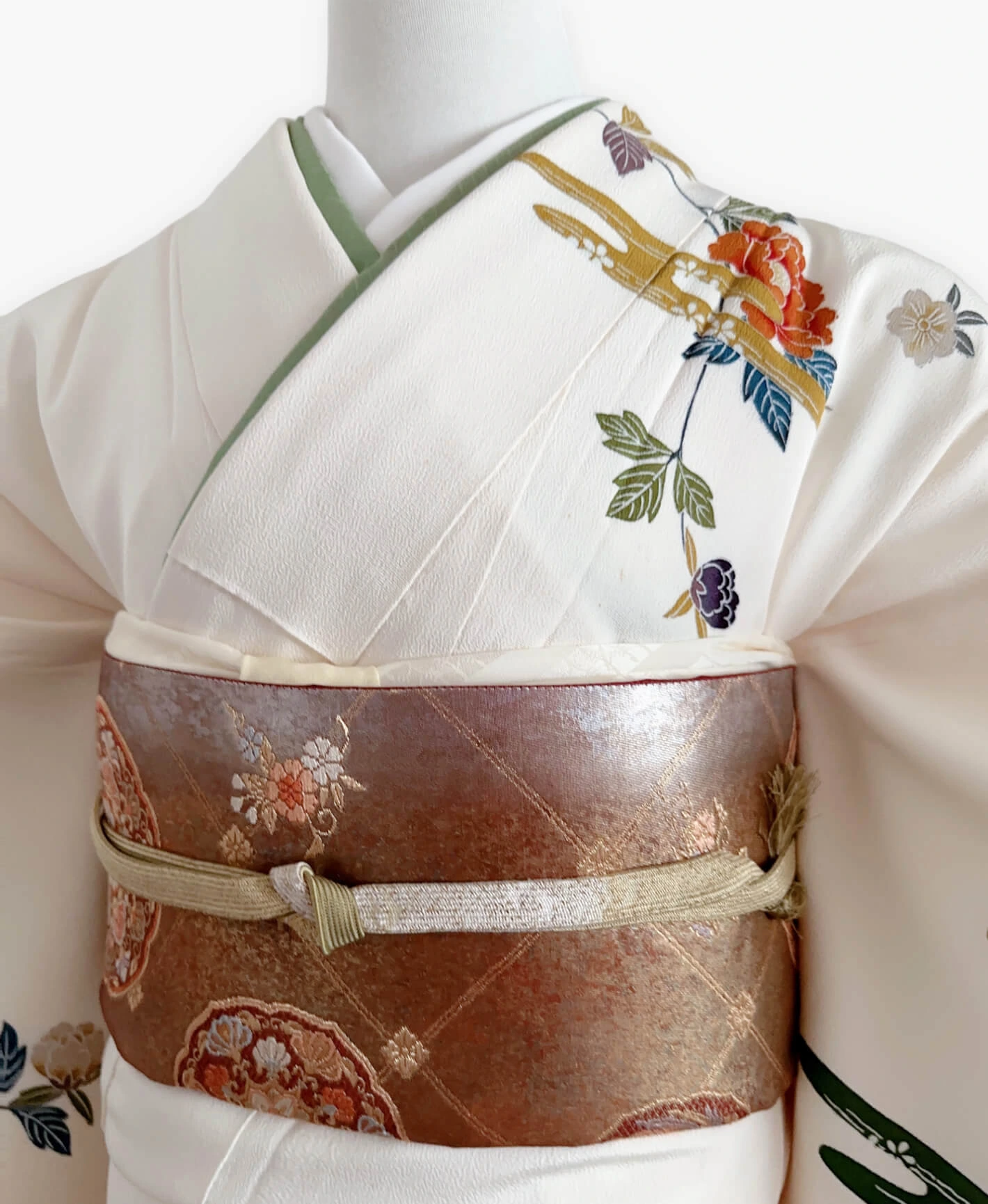 白色 白系 型染め 手描き 牡丹 花草 亀甲 訪問着レンタル - 画像 3