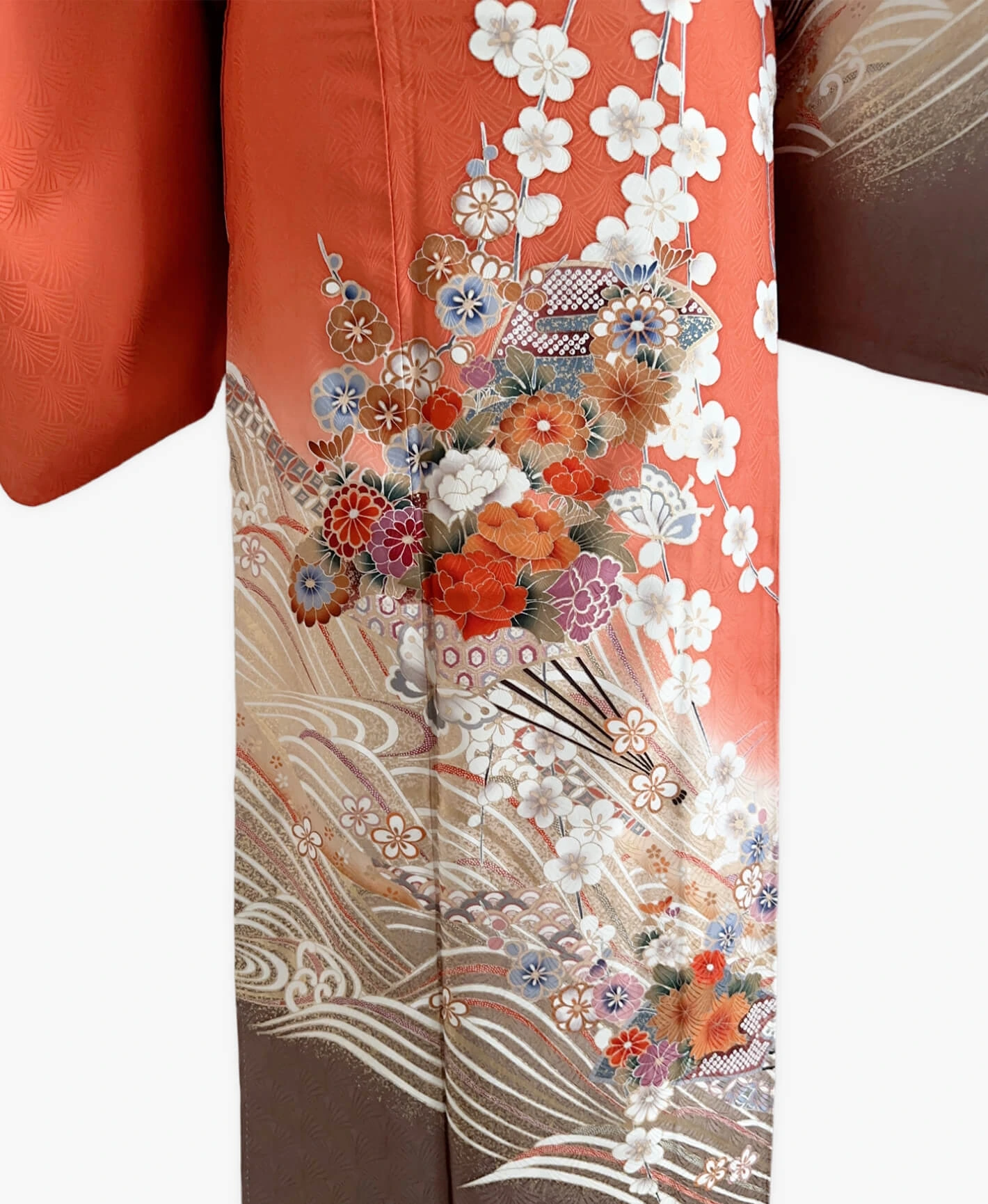 照柿 橙系 暈し染め 駒刺繍 金彩 枝梅 花束 流水 蝶 訪問着レンタル - 画像 5
