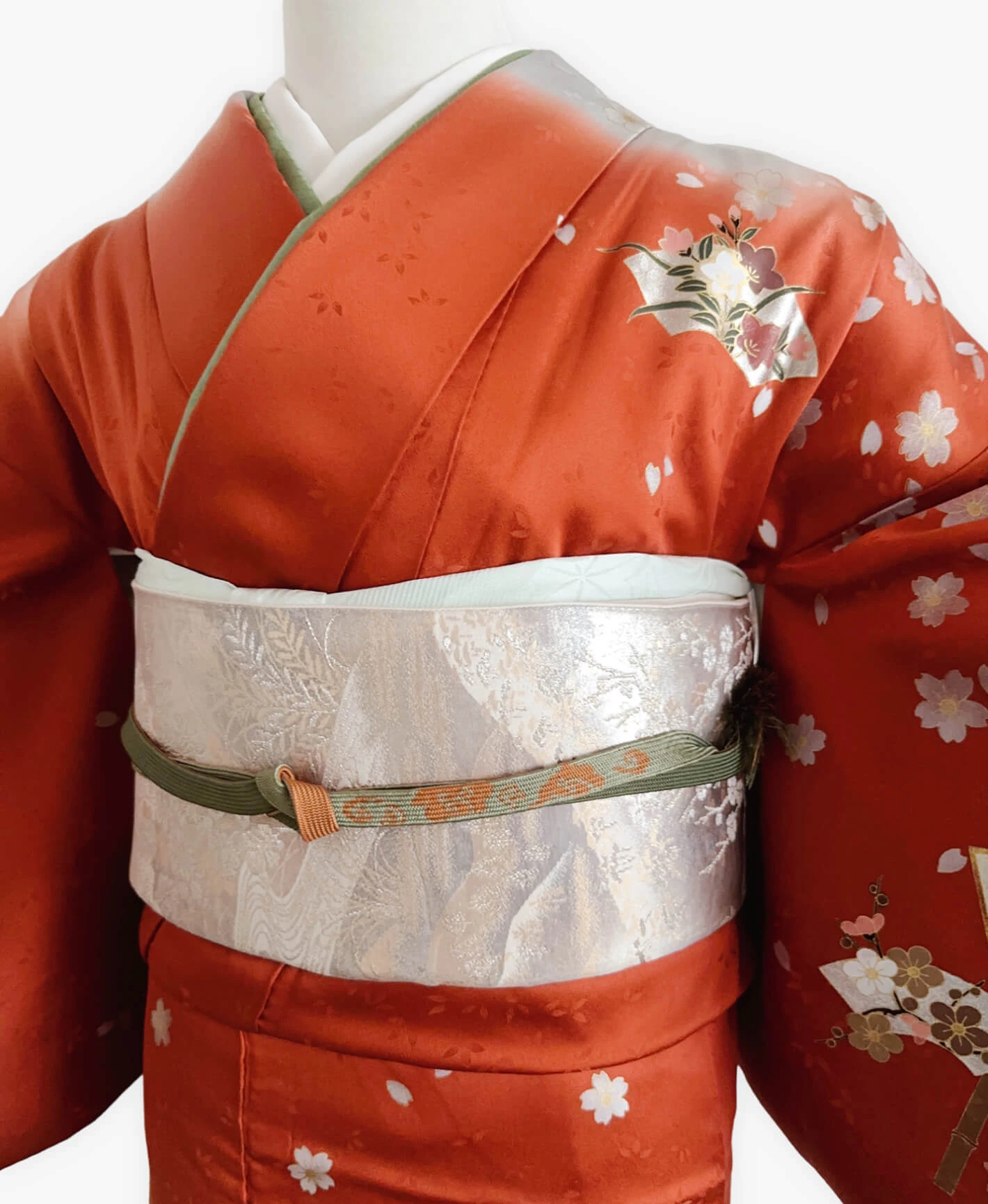 赤橙 橙系 暈し染め 駒刺繍 金彩 牡丹 竹 御所車 訪問着レンタル - 画像 3