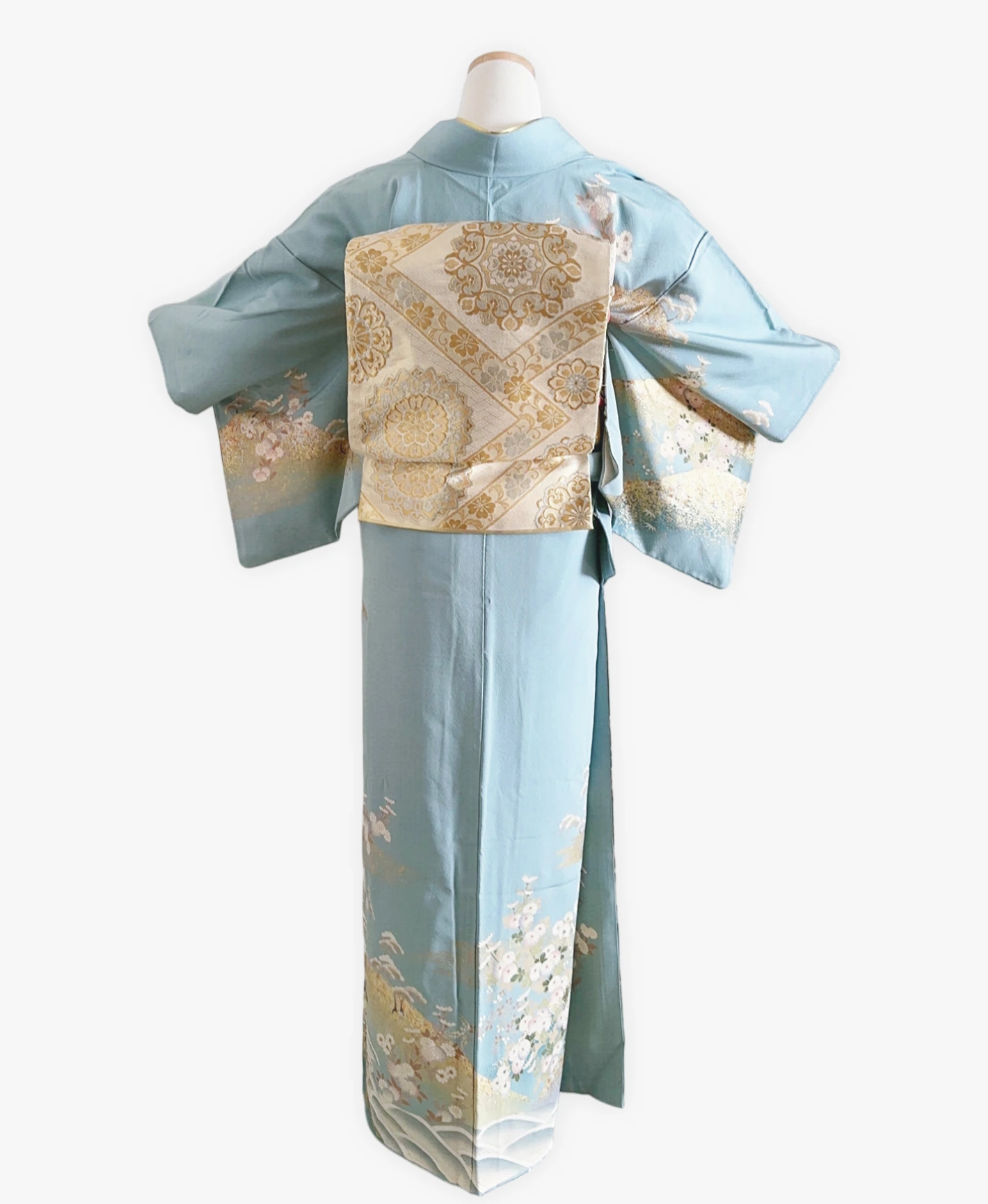 空色 青系 駒刺繍 金彩 菊 遠山 風景 訪問着レンタル - 画像 2