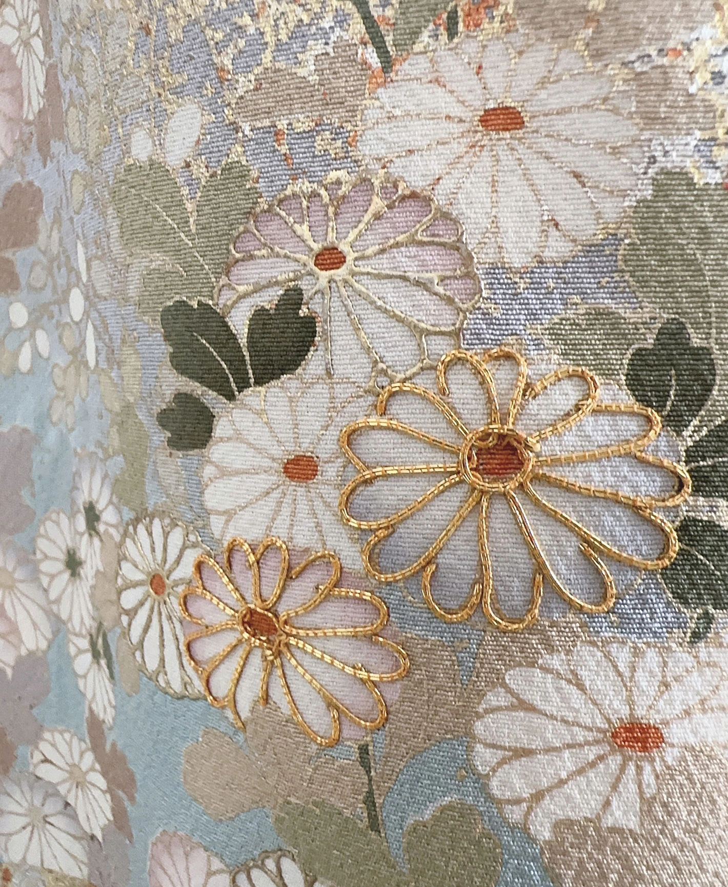 空色 青系 駒刺繍 金彩 菊 遠山 風景 訪問着レンタル - 画像 8