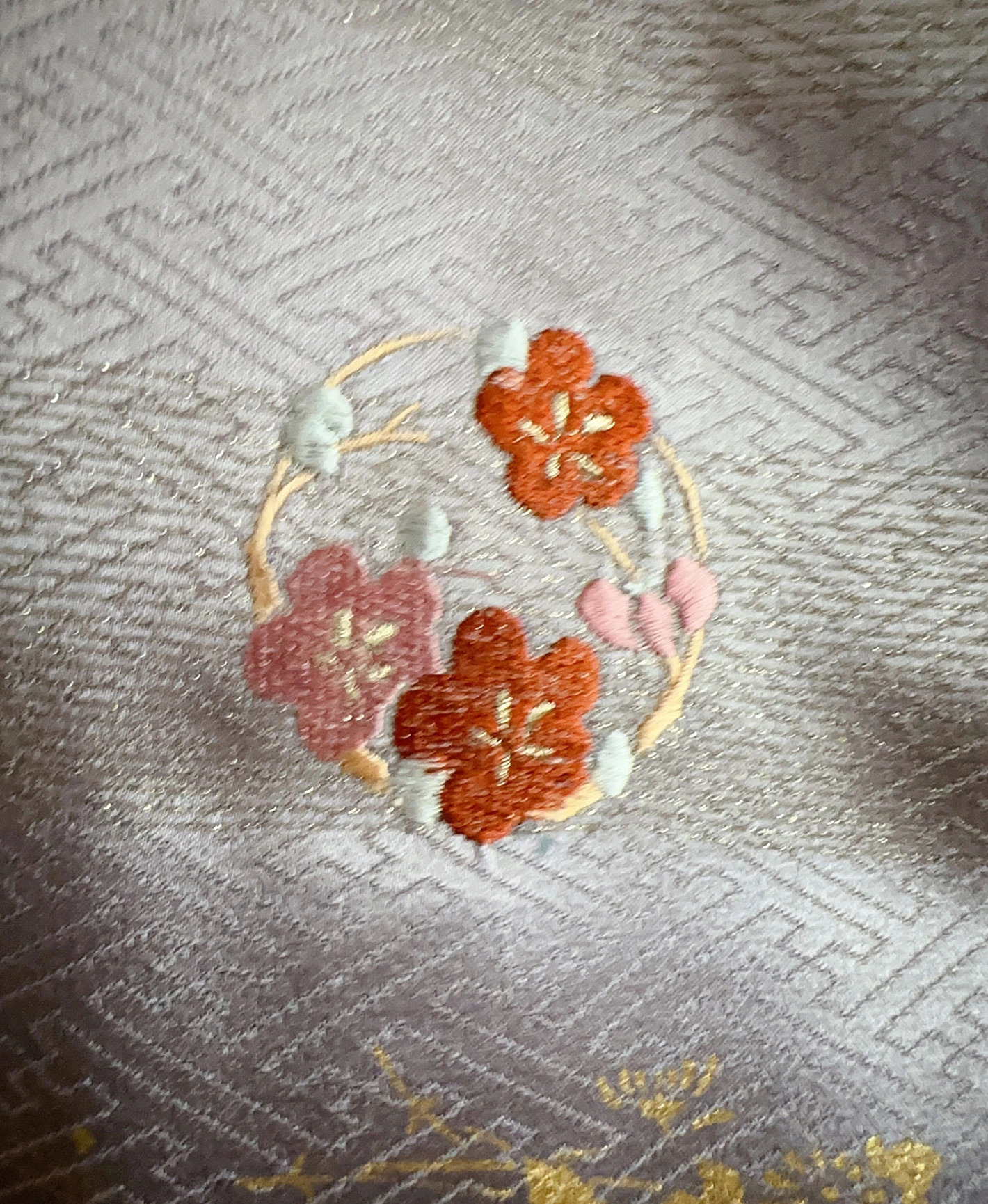 紅桔梗 紫系 暈し染め 駒刺繍 金彩 花草 雪輪 訪問着レンタル - 画像 7