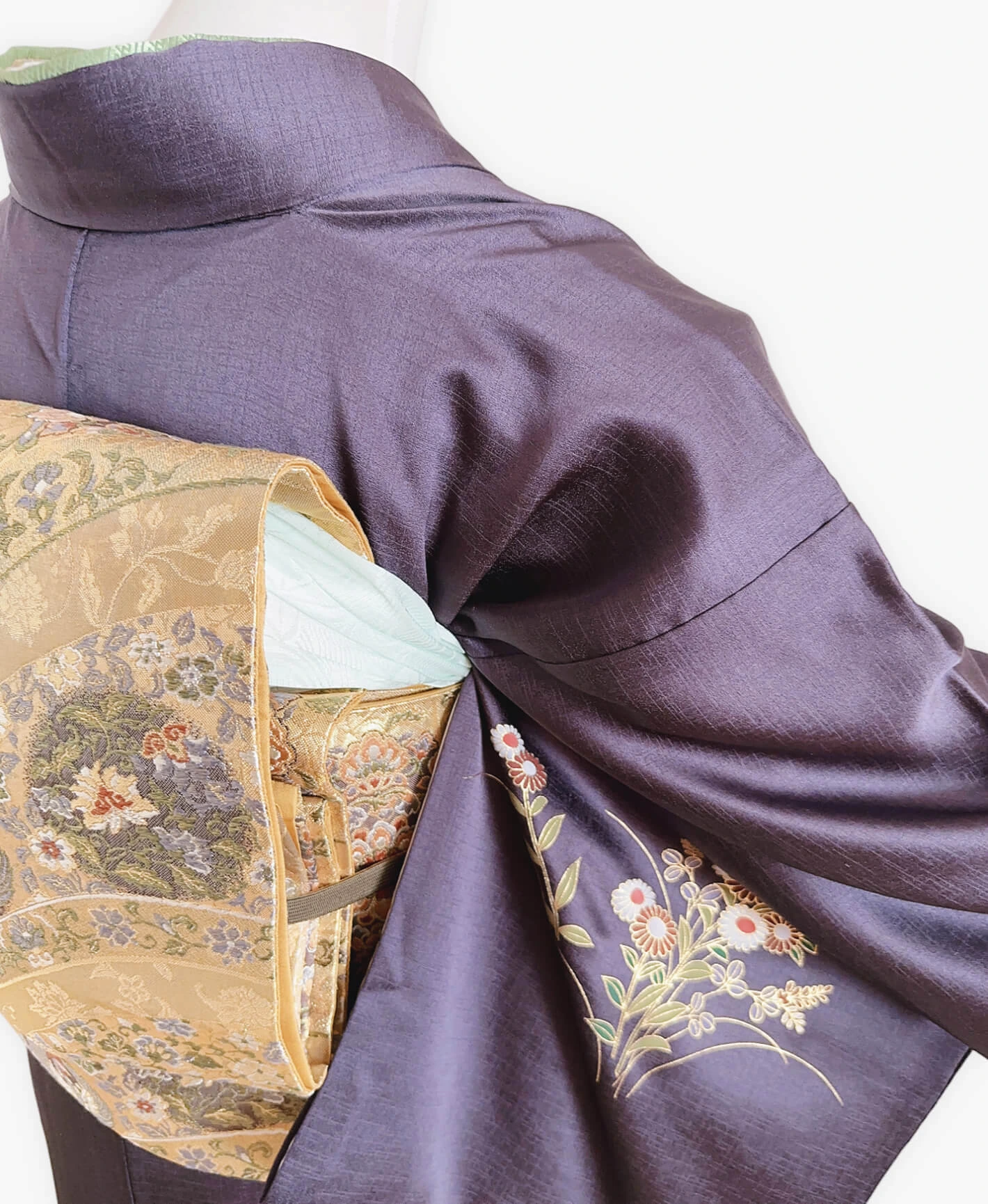 濃鼠 紫系 暈し染め 駒刺繍 金彩 扇面 花草 青海波 流水 訪問着レンタル - 画像 4