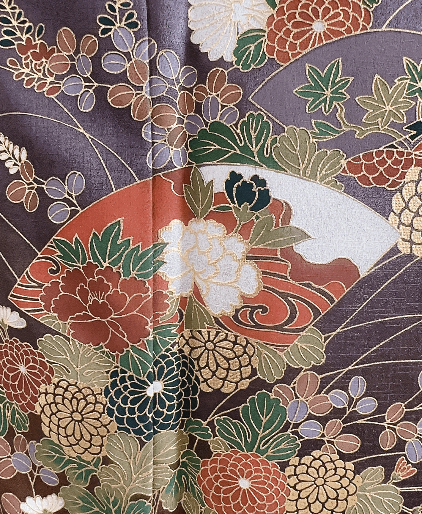 濃鼠 紫系 暈し染め 駒刺繍 金彩 扇面 花草 青海波 流水 訪問着レンタル - 画像 6
