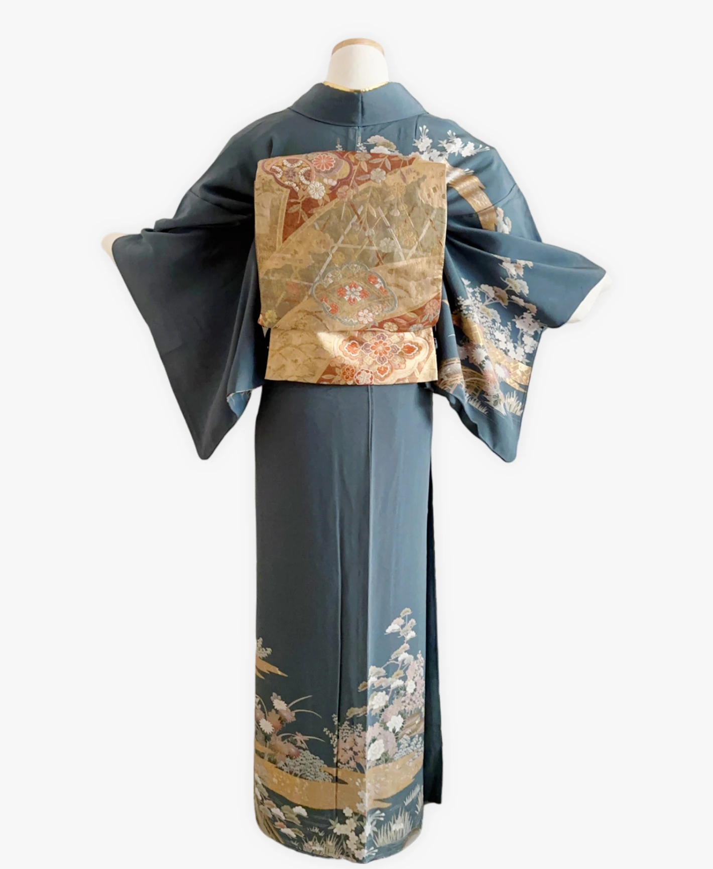 藍色 青系 駒刺繍 金彩 牡丹 松 風景 訪問着レンタル - 画像 2