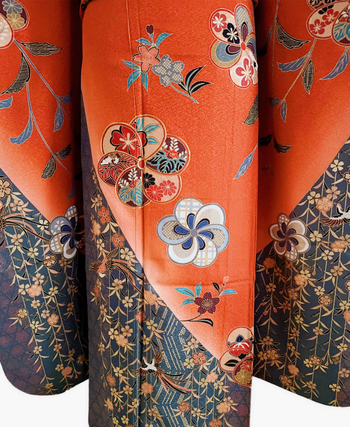 緋色 赤系 暈し染め 駒刺繍 金彩 鳳凰 枝垂れ桜 振袖レンタル - 画像 5