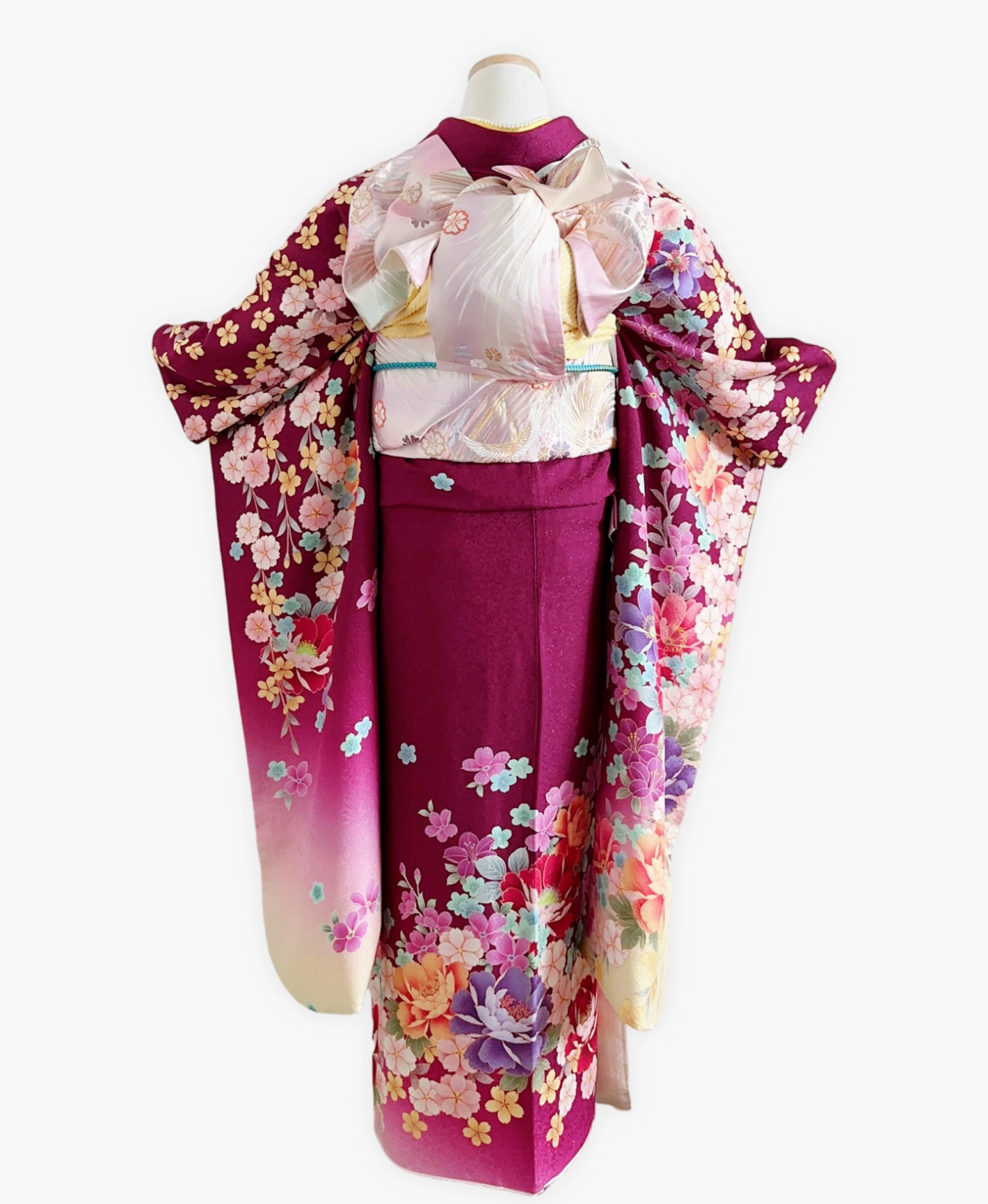 中紅 赤紫系 暈し染め 牡丹 桜 百花繚亂 振袖レンタル - 画像 2