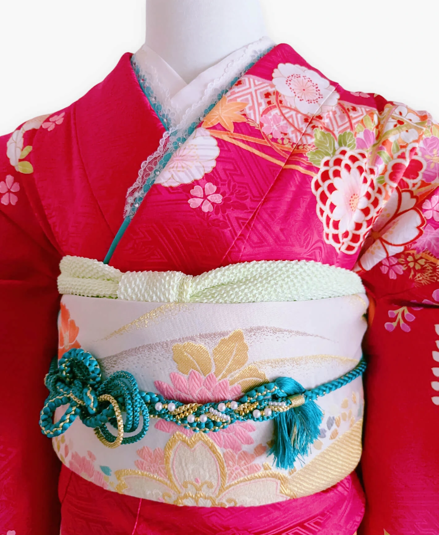 躑躅色 赤紫系 暈し染め 金彩 牡丹 手鞠 百花繚亂 振袖レンタル - 画像 3