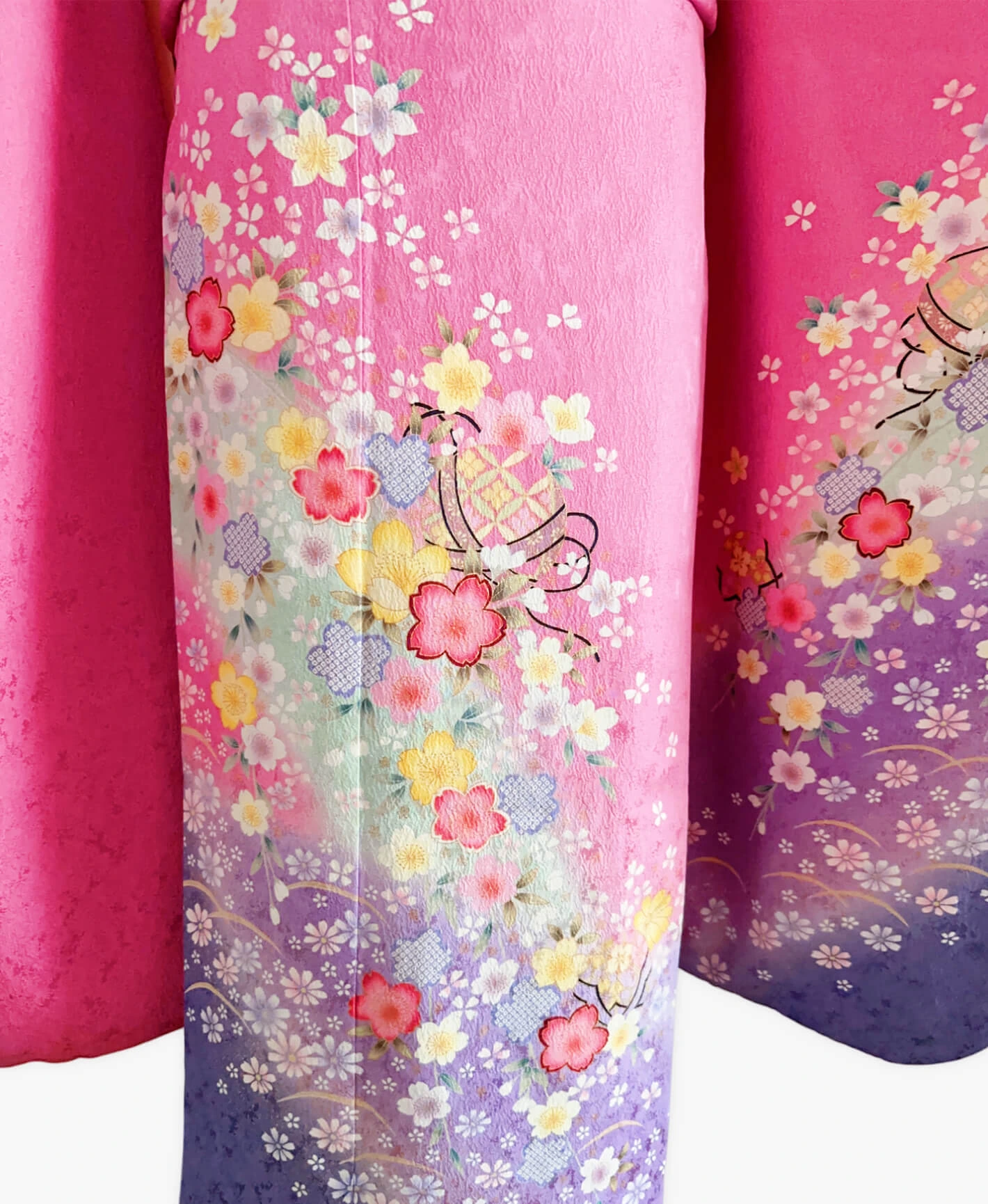 桃花色 ピンク系 暈し染め 手描き 桜吹雪 手鞠 振袖レンタル - 画像 5
