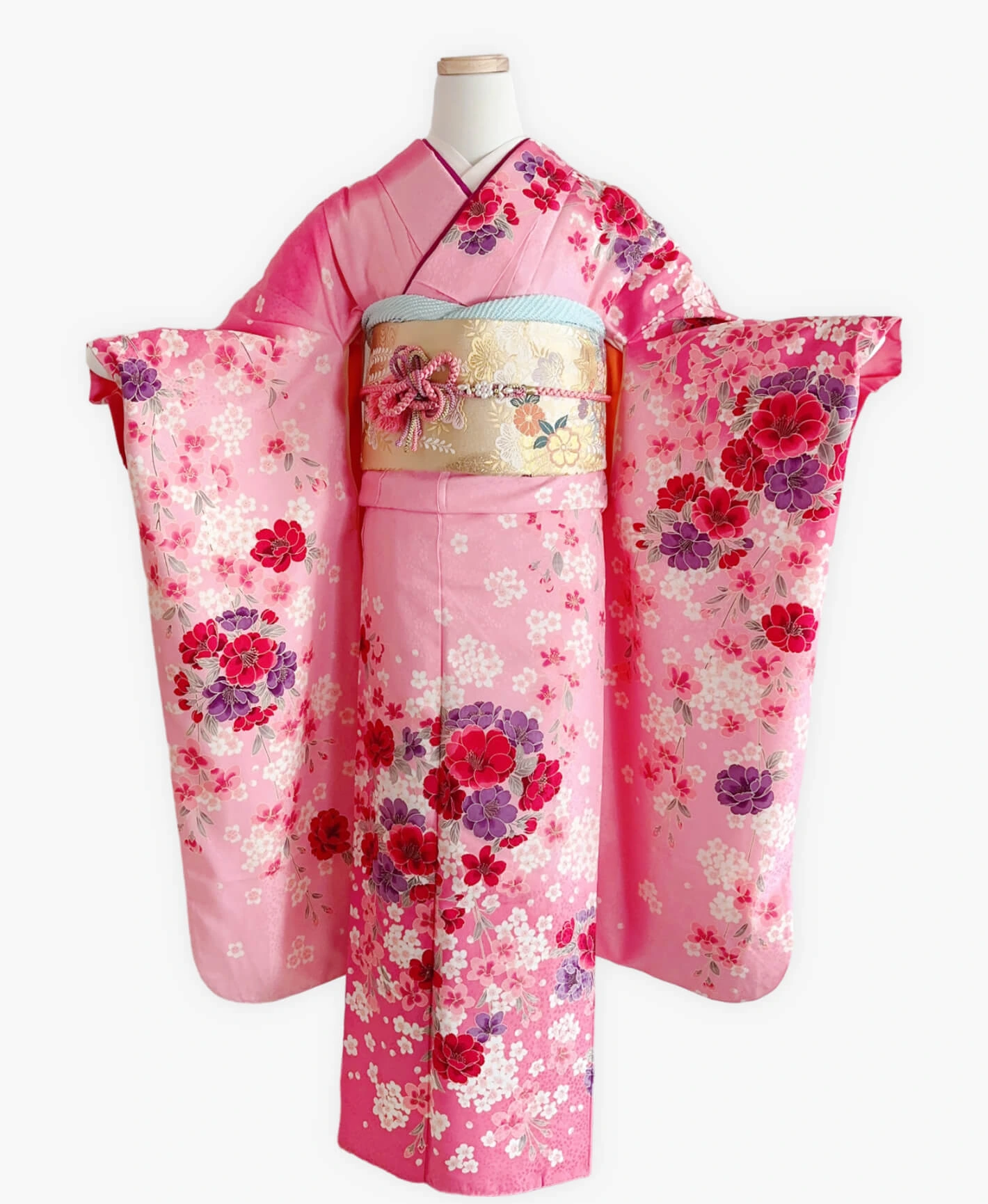桃花色 ピンク系 暈し染め 桜吹雪 藥玉 振袖レンタル - 画像 1