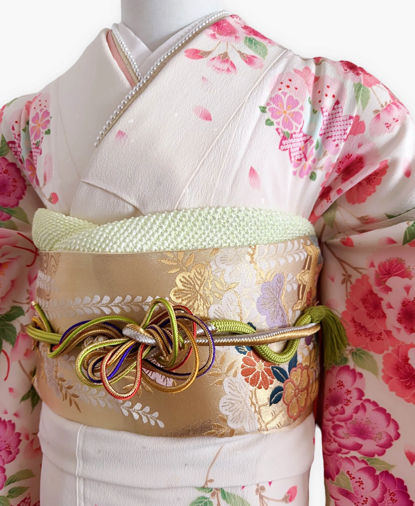 生成り色 ピンク系 暈し染め 桜牡丹 藥玉 振袖レンタル - 画像 3