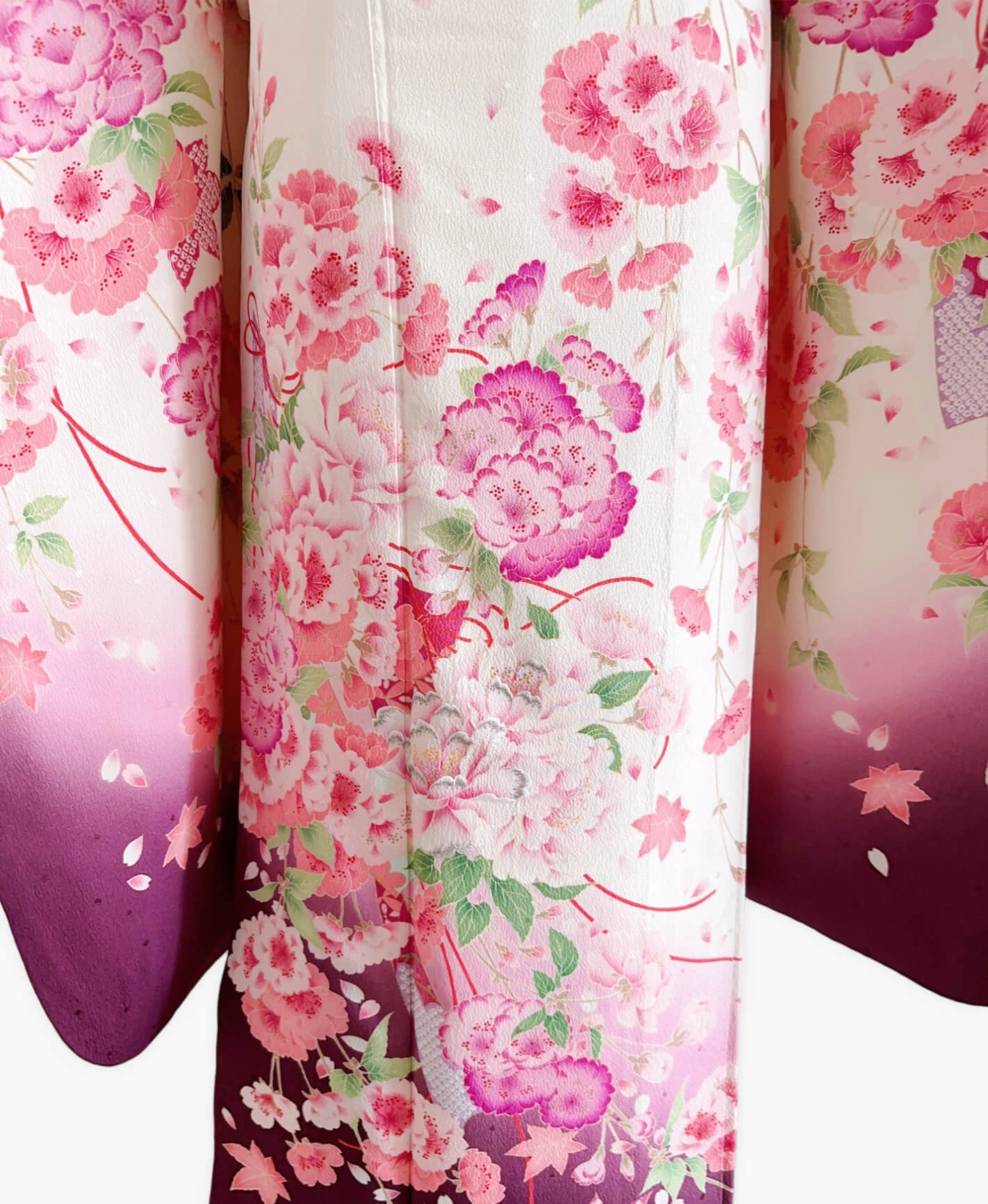 生成り色 ピンク系 暈し染め 桜牡丹 藥玉 振袖レンタル - 画像 5