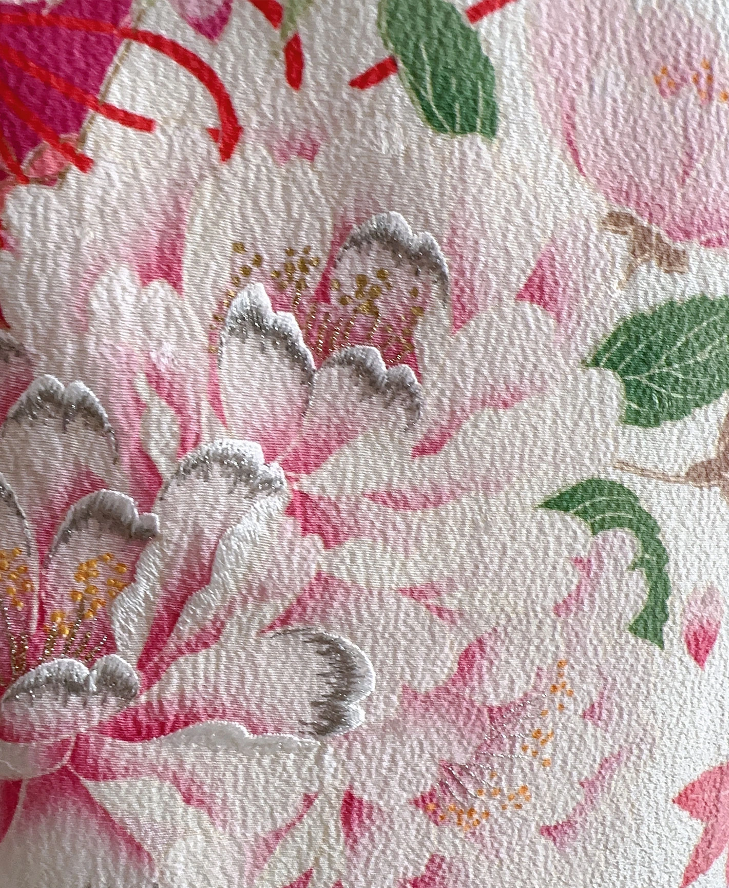 生成り色 ピンク系 暈し染め 桜牡丹 藥玉 振袖レンタル - 画像 7