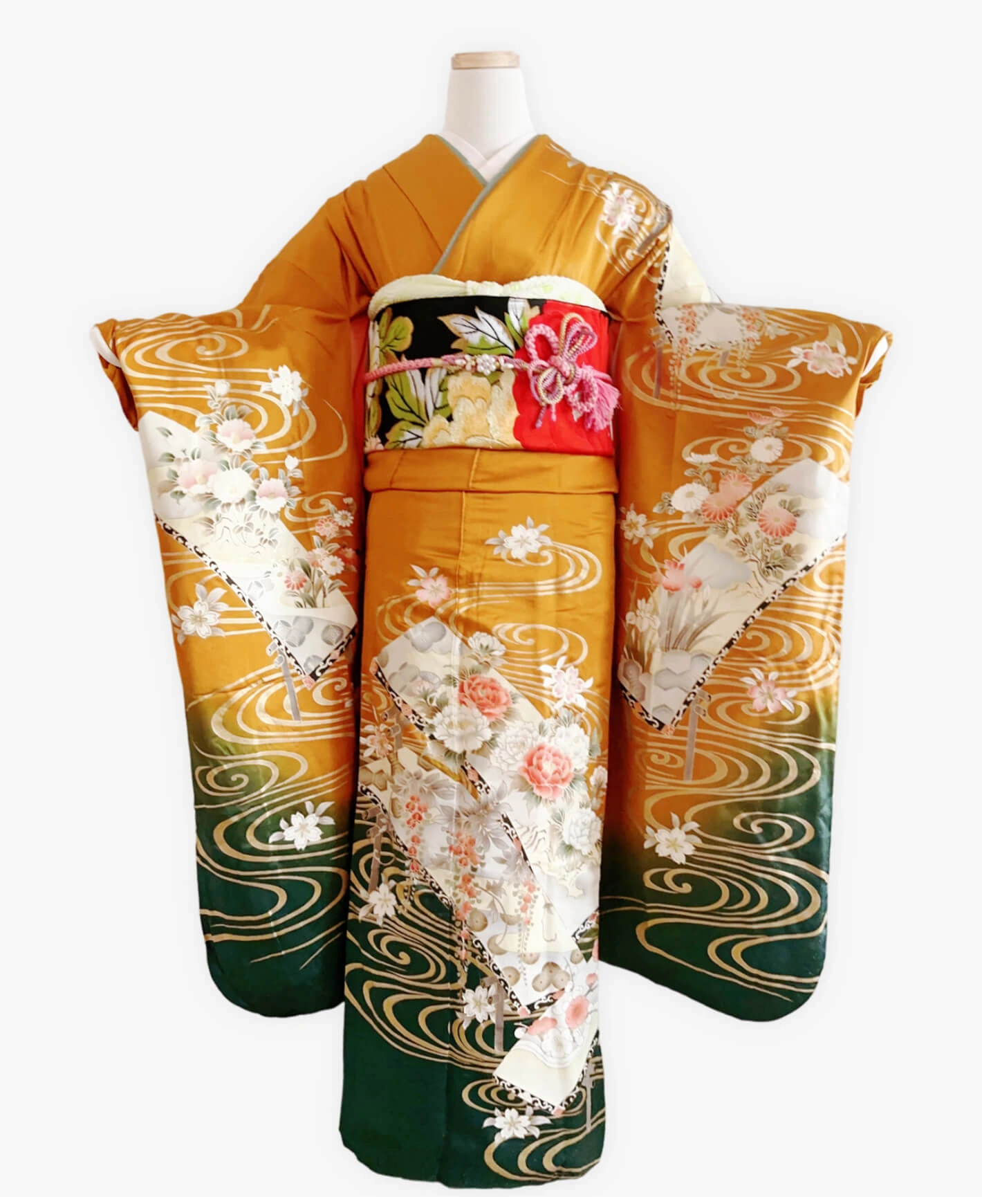 柑子色 黄系 暈し染め 金彩 牡丹 藤 花草 流水 振袖レンタル - 画像 1