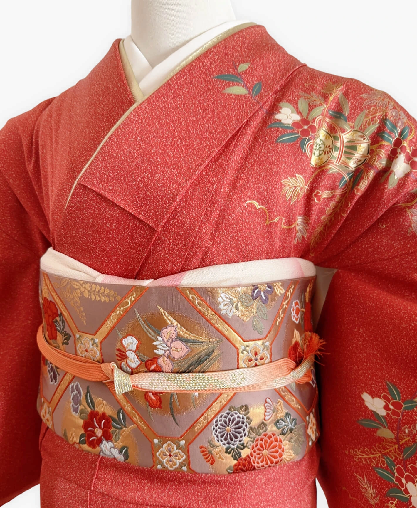 緋色 赤系 暈し染め 駒刺繍 金彩 鼓 扇 花草 訪問着レンタル - 画像 3