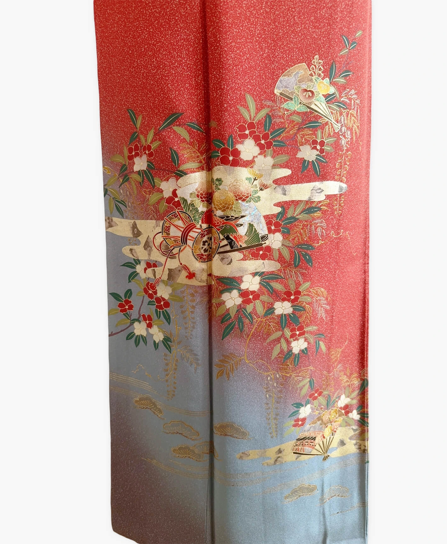 緋色 赤系 暈し染め 駒刺繍 金彩 鼓 扇 花草 訪問着レンタル - 画像 5