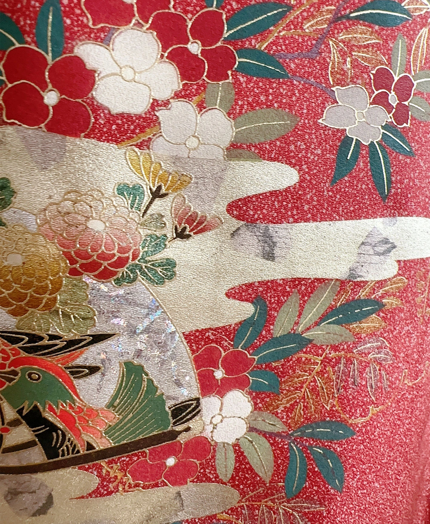 緋色 赤系 暈し染め 駒刺繍 金彩 鼓 扇 花草 訪問着レンタル - 画像 7