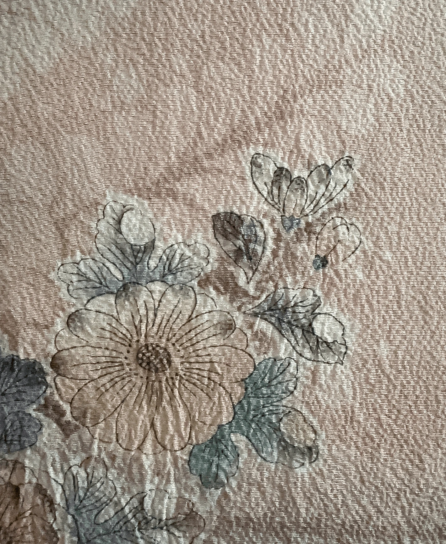肌色 ピンク系 駒刺繍 暈し染め 金彩 家物 辻が花 手描き 訪問着レンタル - 画像 6