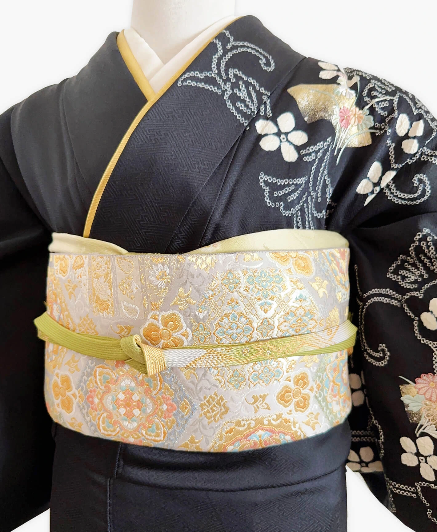 濡羽色 黒系 刺繍 絞り 扇面 唐花草 訪問着 - 画像 3