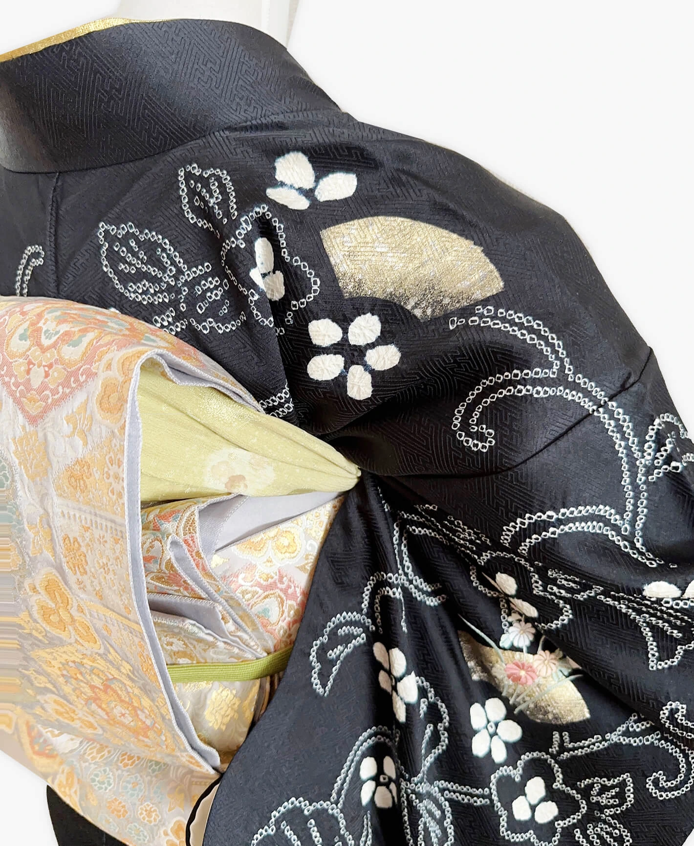 濡羽色 黒系 刺繍 絞り 扇面 唐花草 訪問着 - 画像 4