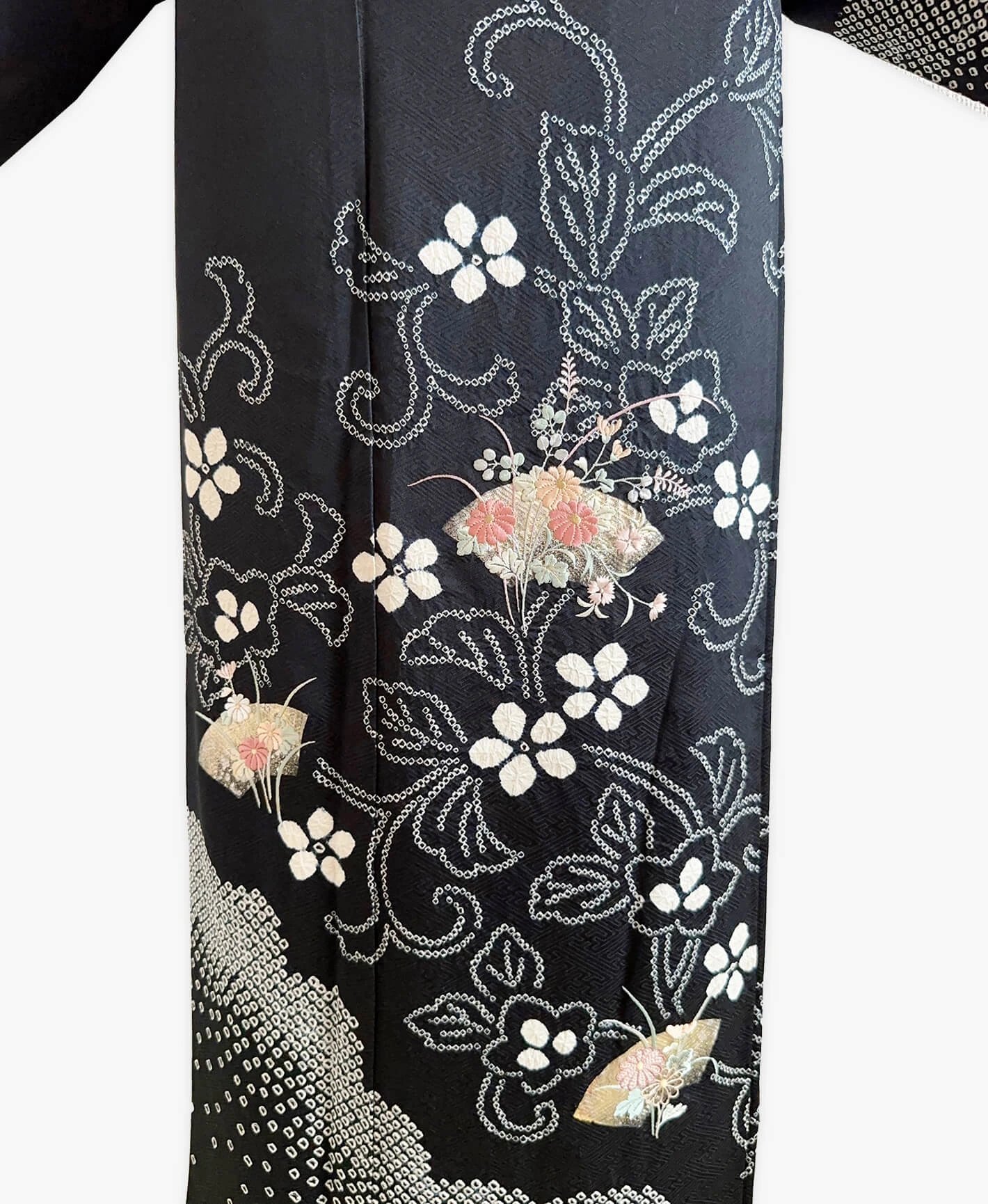 濡羽色 黒系 刺繍 絞り 扇面 唐花草 訪問着 - 画像 5