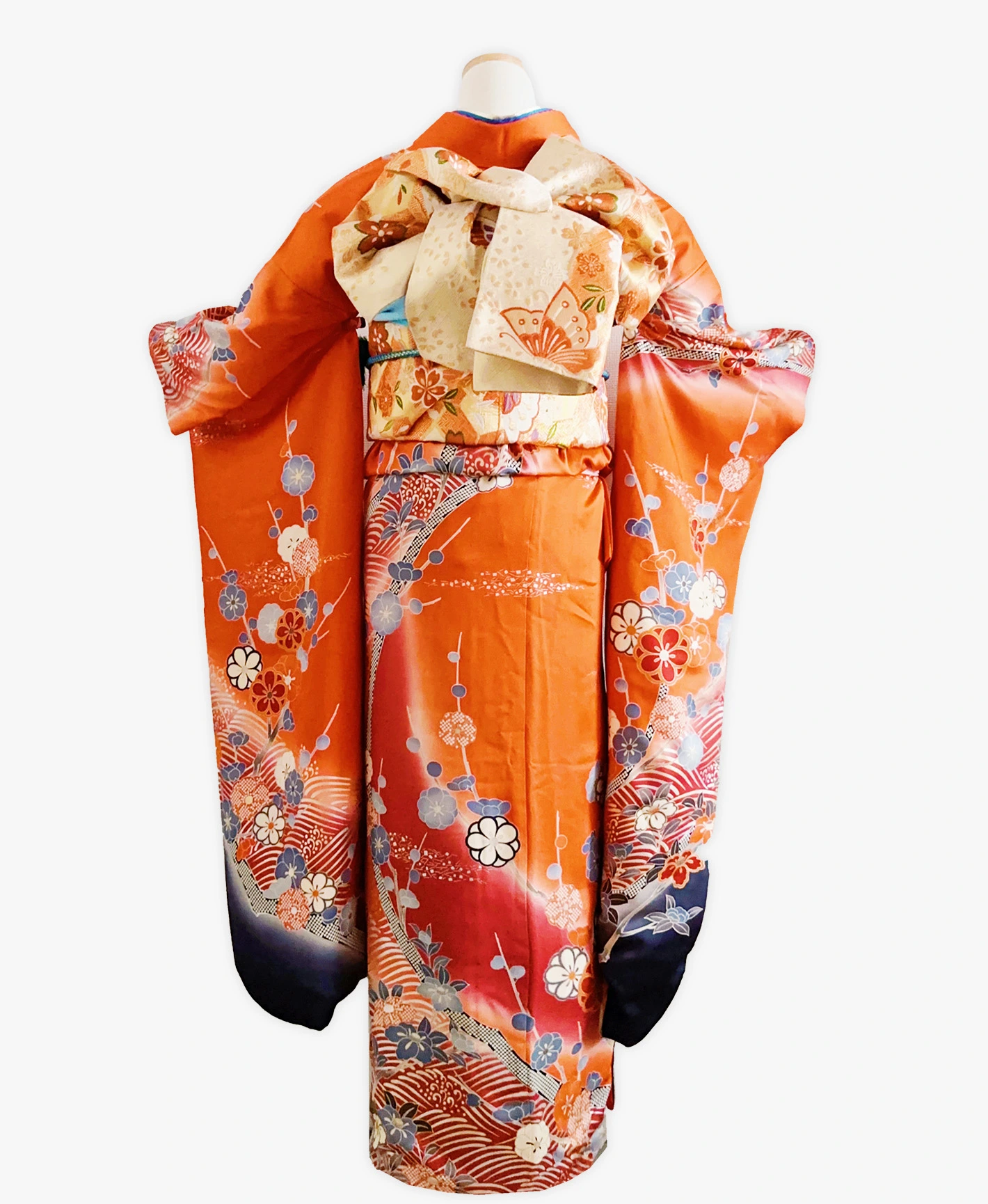 赤橙色 橙系 手描き 青海波 花草 振袖 - 画像 2