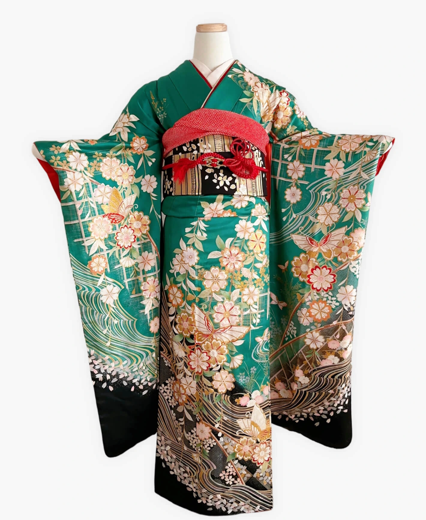 常磐色 緑系 暈し染め 駒刺繍 金彩 桜 蝶 流水 振袖レンタル