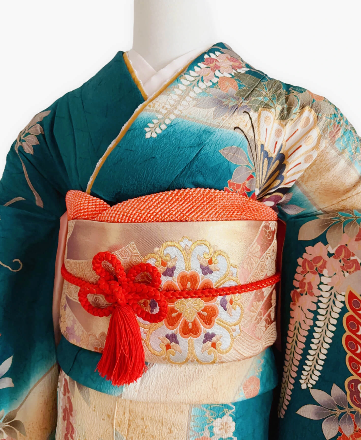 鉄色 緑系 暈し染め 駒刺繍 金彩 蝶 春秋 吉祥文 振袖レンタル - 画像 3