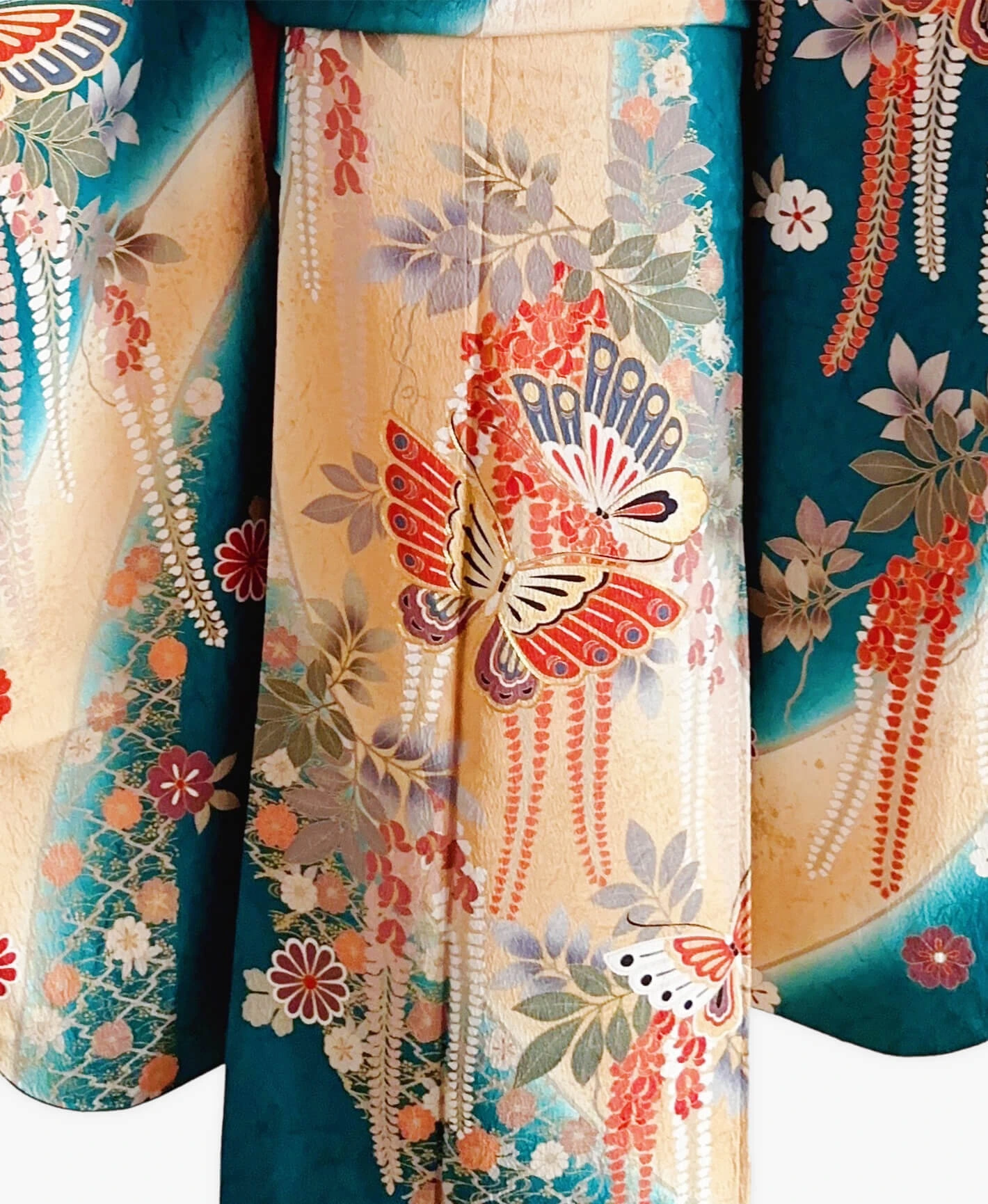 鉄色 緑系 暈し染め 駒刺繍 金彩 蝶 春秋 吉祥文 振袖レンタル - 画像 5