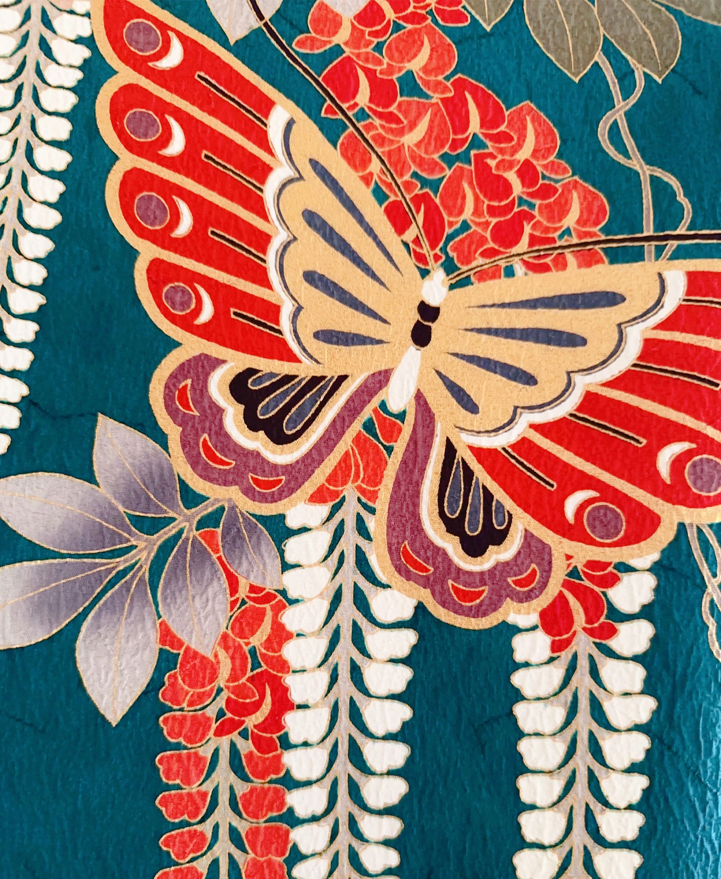 鉄色 緑系 暈し染め 駒刺繍 金彩 蝶 春秋 吉祥文 振袖レンタル - 画像 7