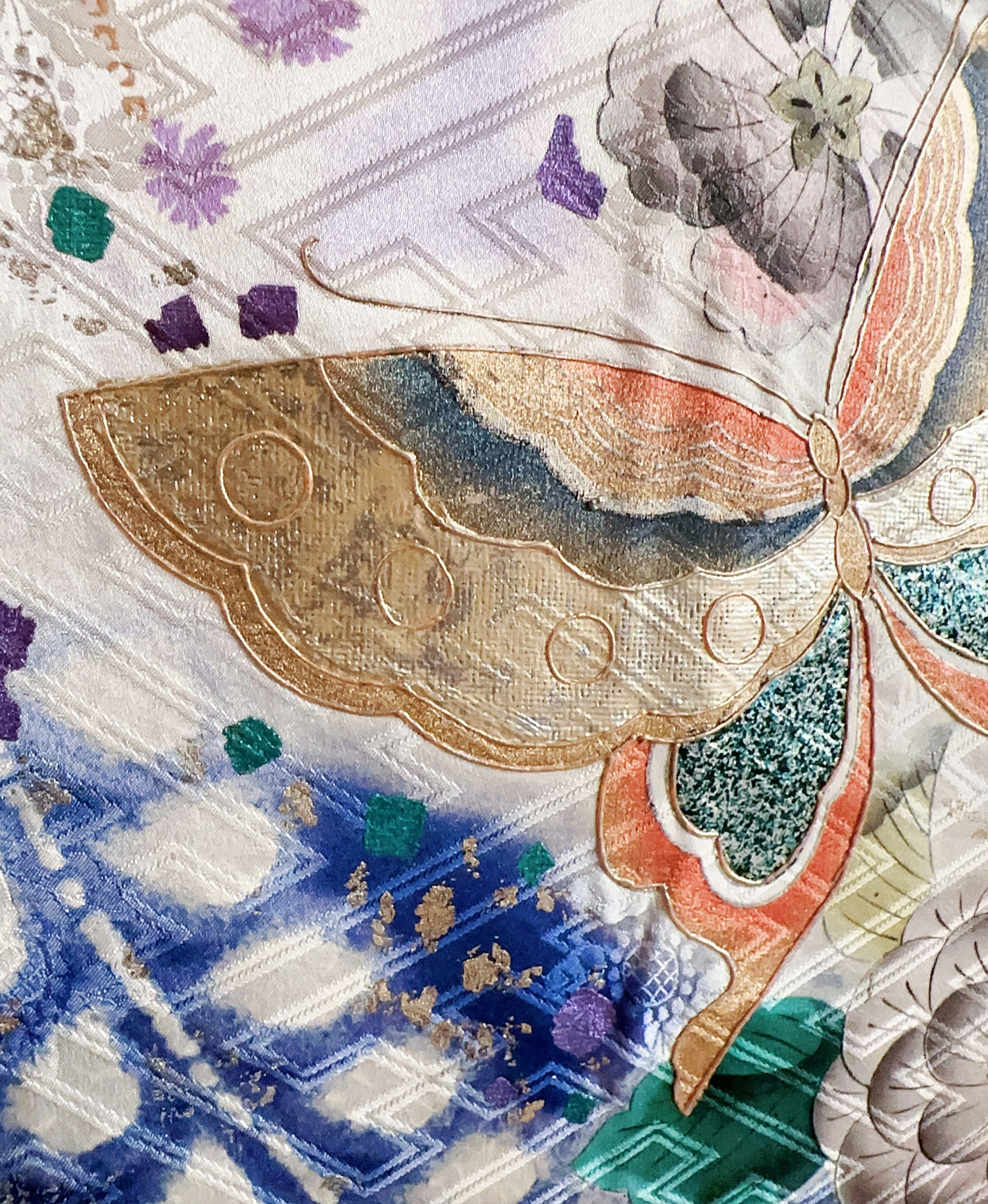 紺碧 青系 暈し染め 金彩 手描き 絞り 辻が花 蝶 振袖レンタル - 画像 8