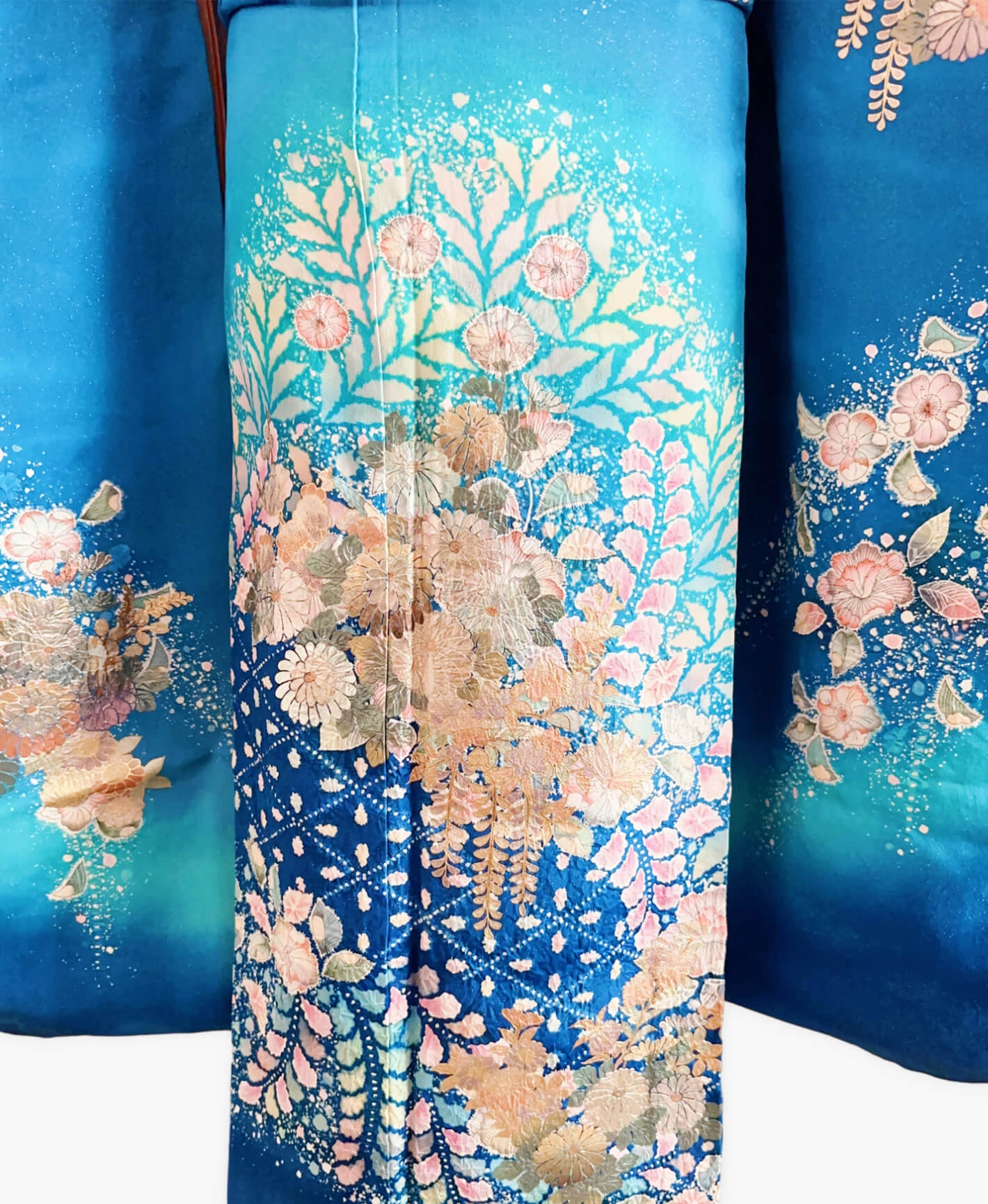 薄藍 青系 暈し染め 金彩 翠山工坊 手描き 絞り 辻が花 振袖レンタル - 画像 5
