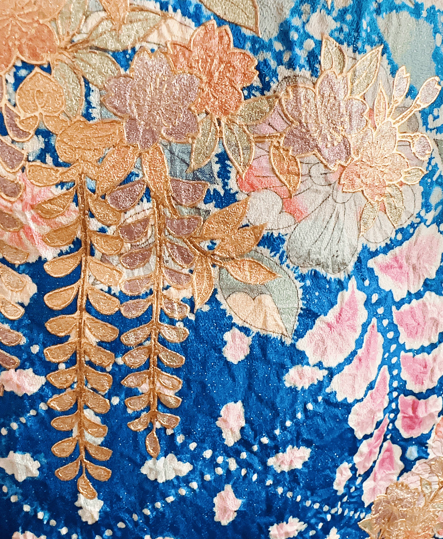 薄藍 青系 暈し染め 金彩 翠山工坊 手描き 絞り 辻が花 振袖レンタル - 画像 6