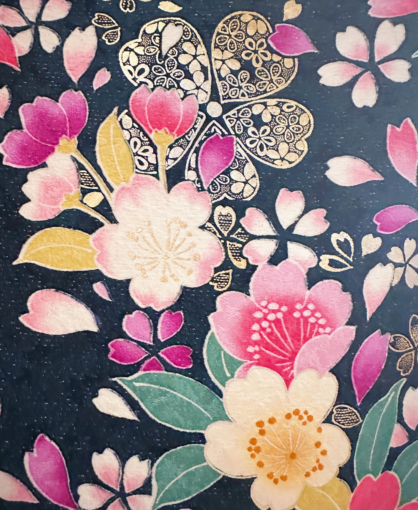 百入茶 青系 ピンク系 暈し染め 手描き 花草文 振袖 - 画像 8