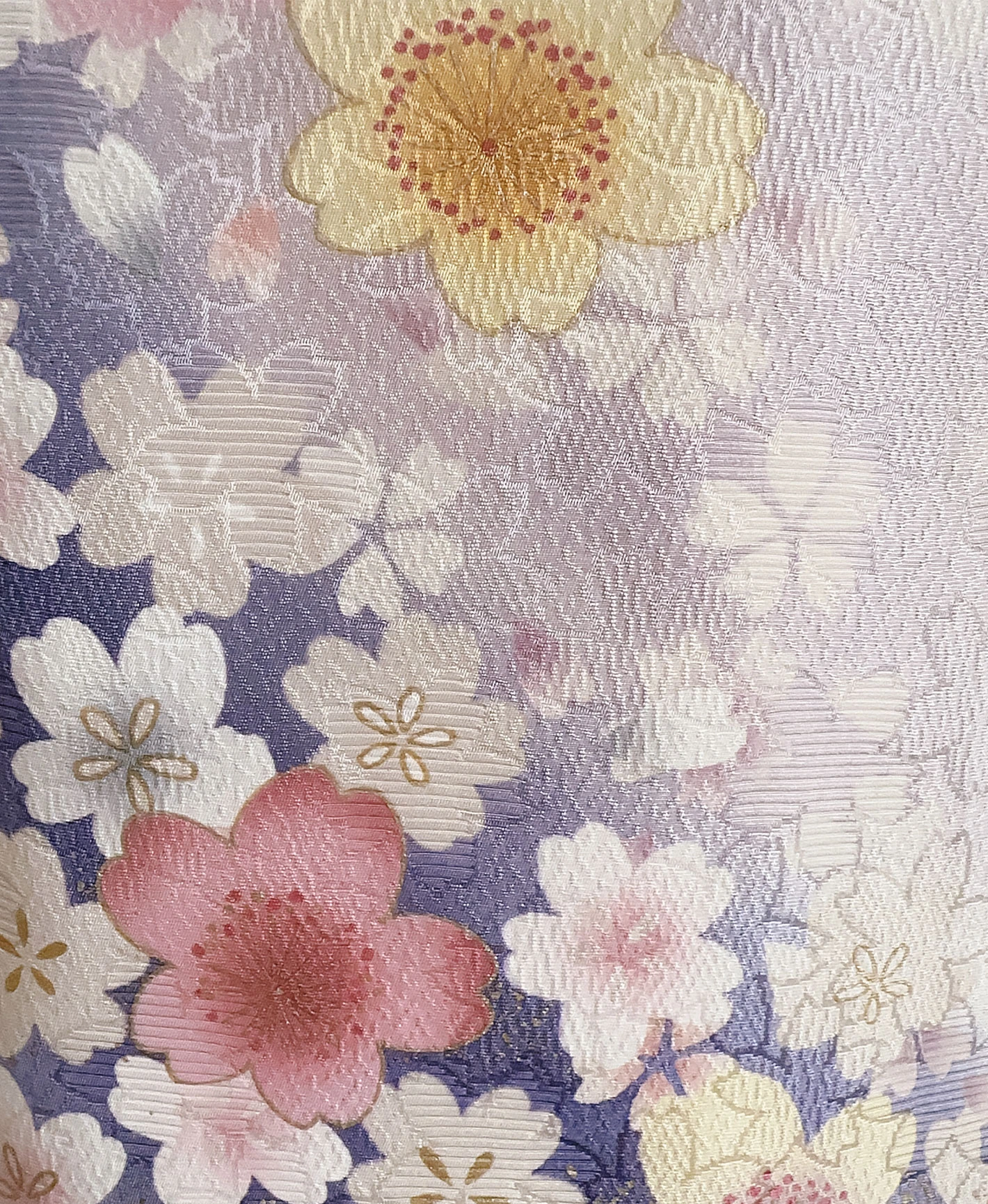 白 白系 暈し染め 駒刺繍 金彩 桜吹雪 振袖レンタル - 画像 7