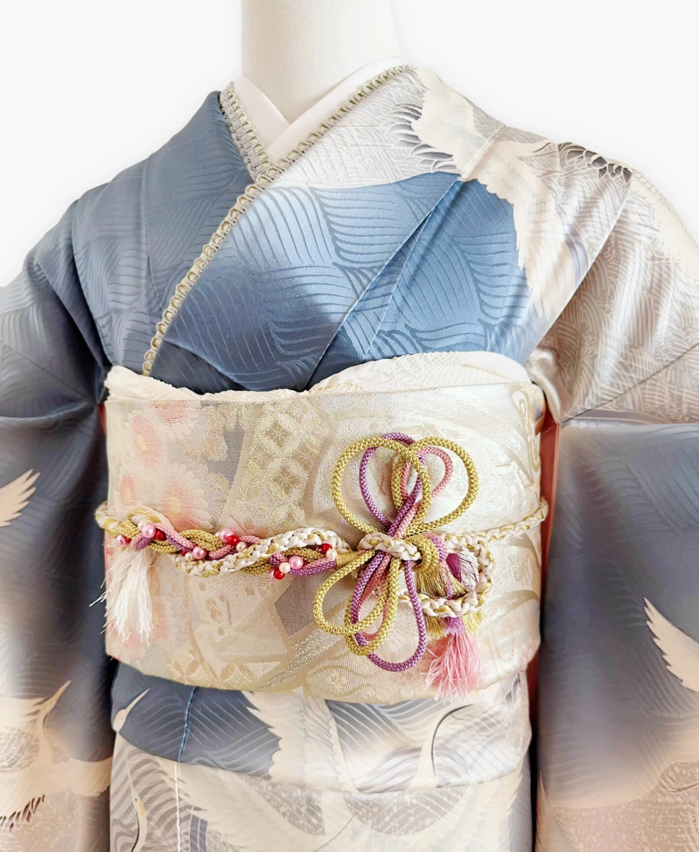 灰青 灰系 暈し染め 駒刺繍 金彩 鶴 青海波 振袖レンタル - 画像 3