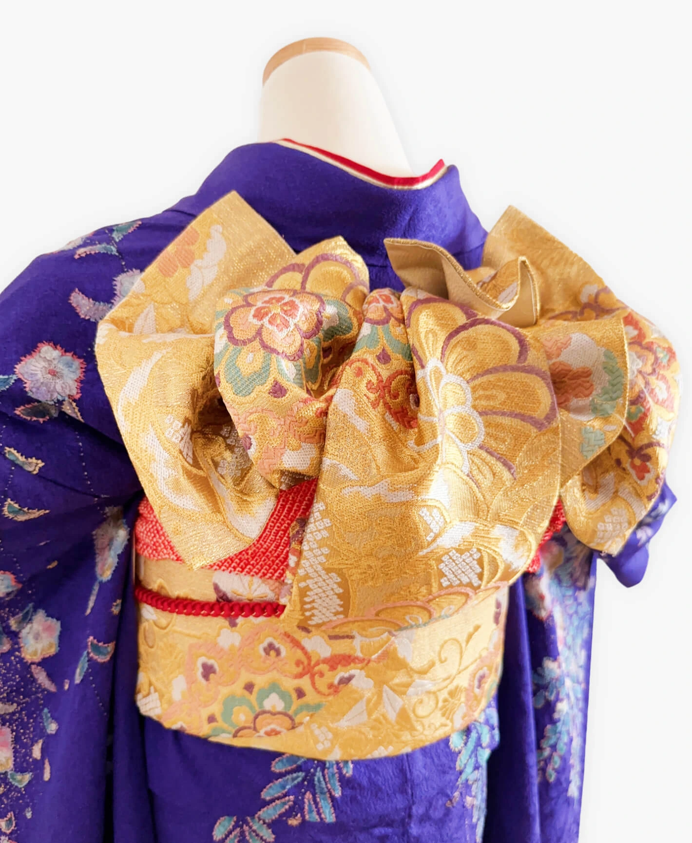 菖蒲色 紫系 暈し染め 金彩 手描き 絞り 辻が花 振袖レンタル - 画像 4