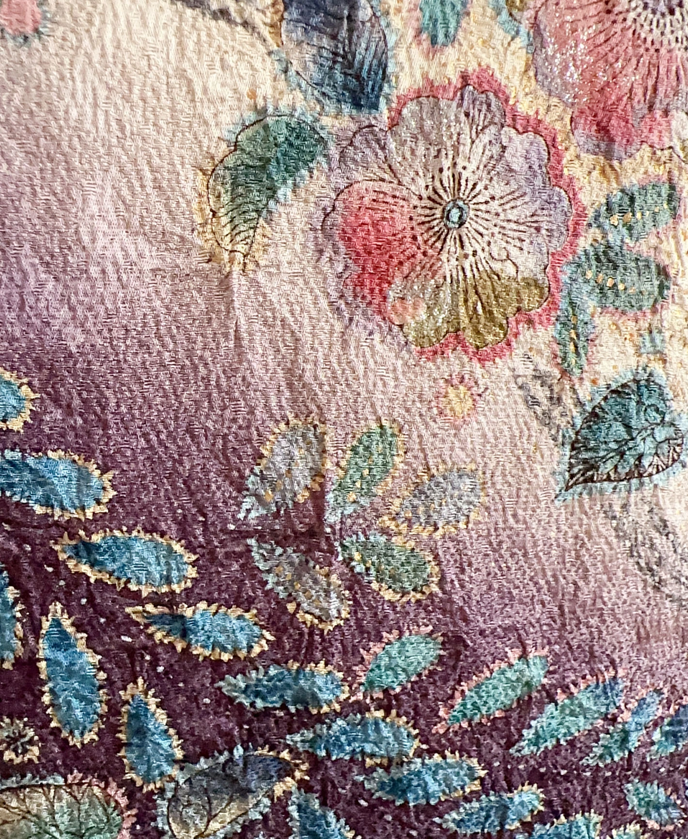 菖蒲色 紫系 暈し染め 金彩 手描き 絞り 辻が花 振袖レンタル - 画像 8